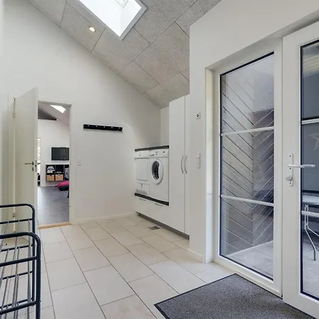 Lova Holiday home