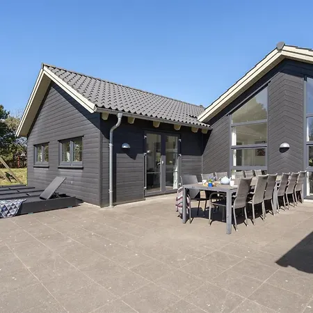 Lova Holiday home Blavand