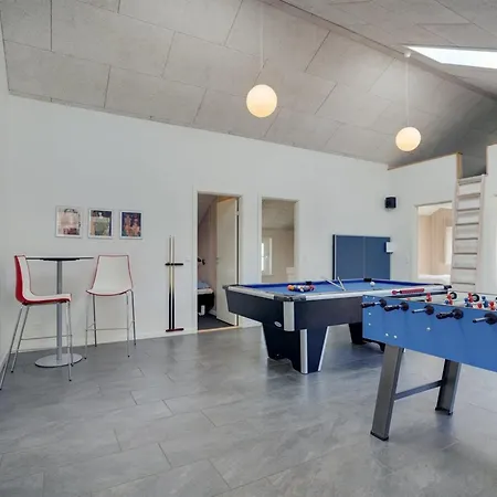 Semesterbostad Lova - 600m From The Sea By Interhome *
